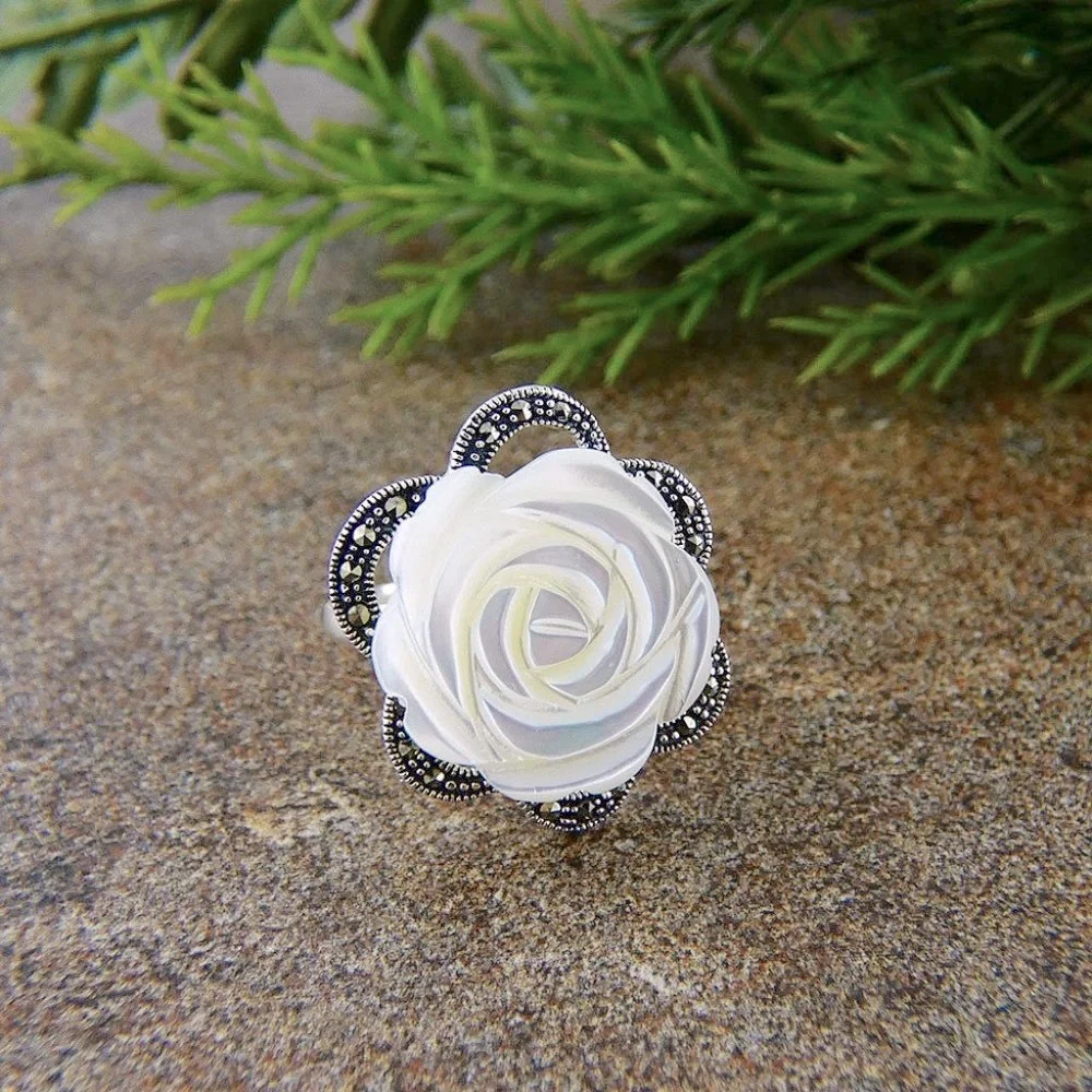 New Gorgeous 925 Silver Marcasite & Mother of Pearl Carved Rose Ring